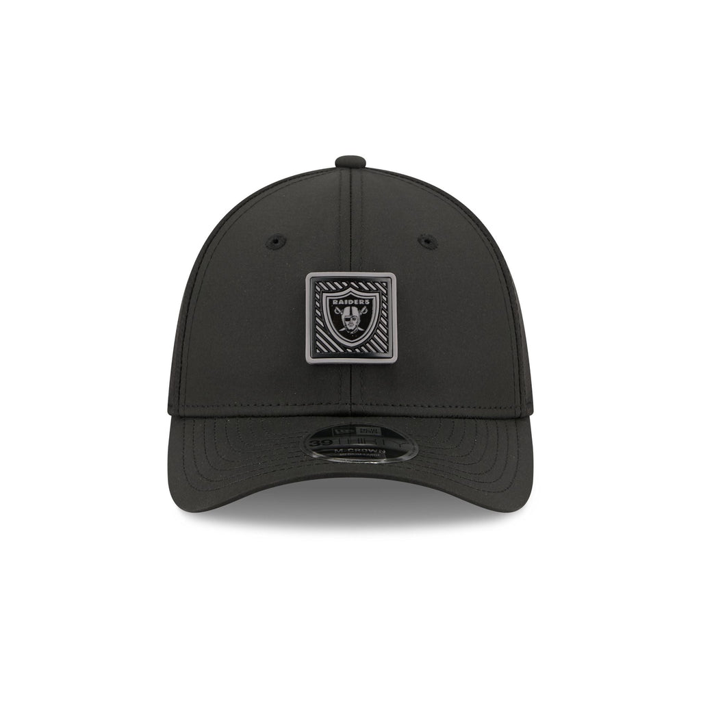 Las Vegas Raiders 2026 Training Black 39THIRTY M-Crown Stretch-Fit Hat