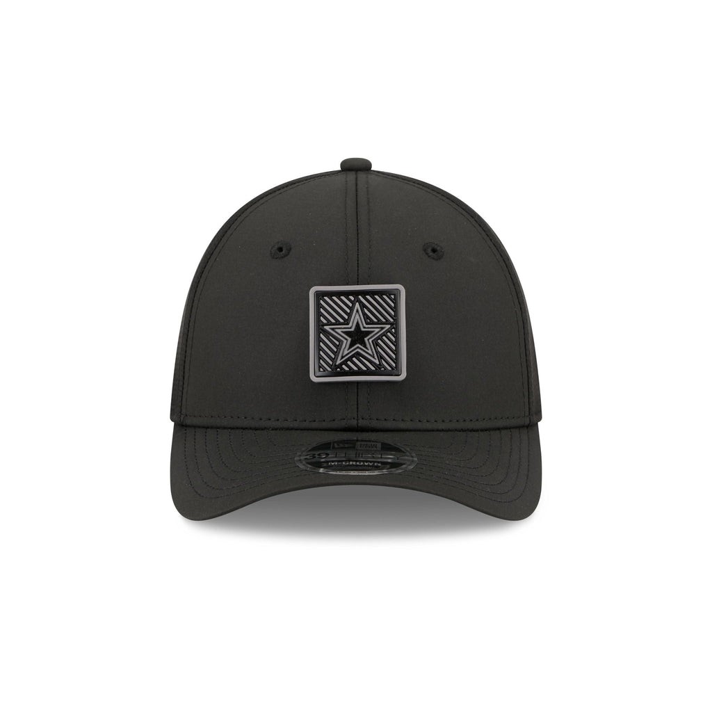 Dallas Cowboys 2026 Training Black 39THIRTY M-Crown Stretch-Fit Hat