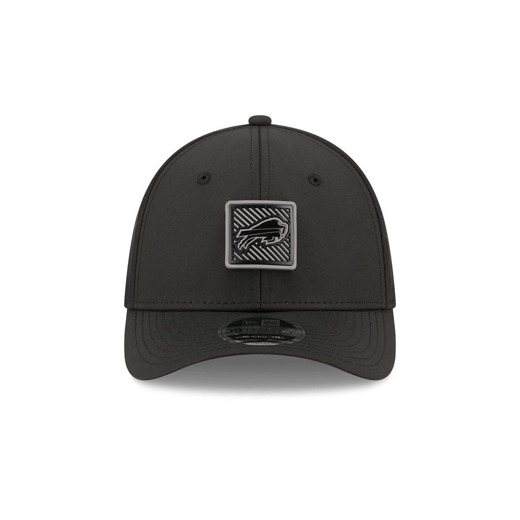 Buffalo Bills 2026 Training Black 39THIRTY M-Crown Stretch-Fit Hat