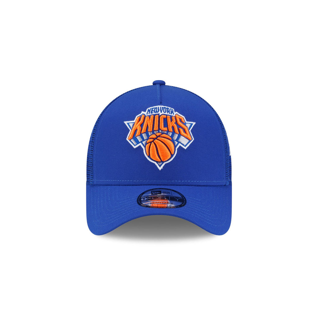 New York Knicks Side Script 9FORTY A-Frame Trucker Hat