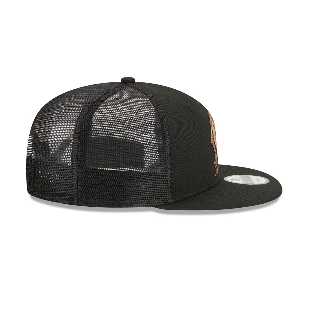 Looney Tunes Taz Bones 9FIFTY Trucker